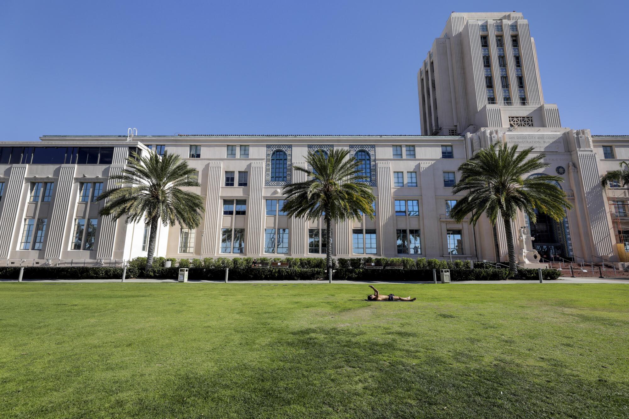 The San Diego County Administration Center is a blend of Spanish Revival, Beaux-Arts and Modern styles. 