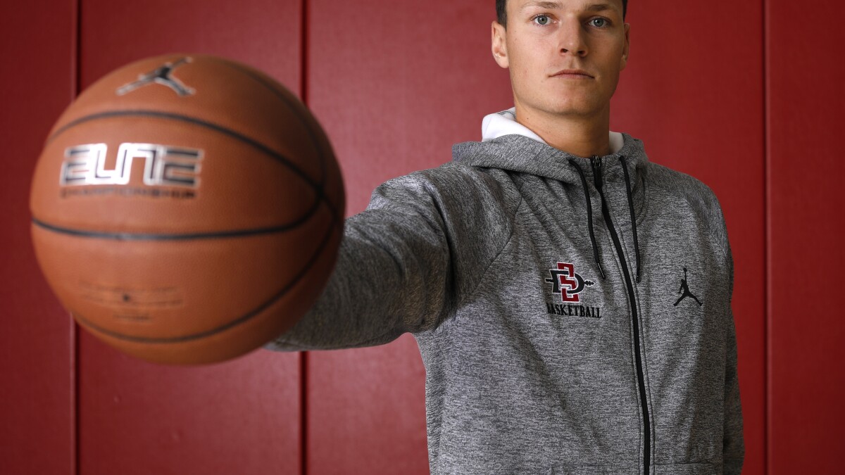 Yanni Wetzell S Latest Chapter 14 Days Of Government Isolation