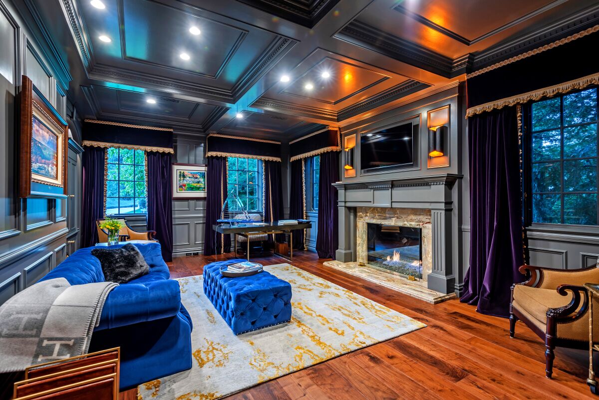 The Cape Cod-inspired Home of the Week in Lake Sherwood takes in scenic views and greenery from its 1.2-acre lot.