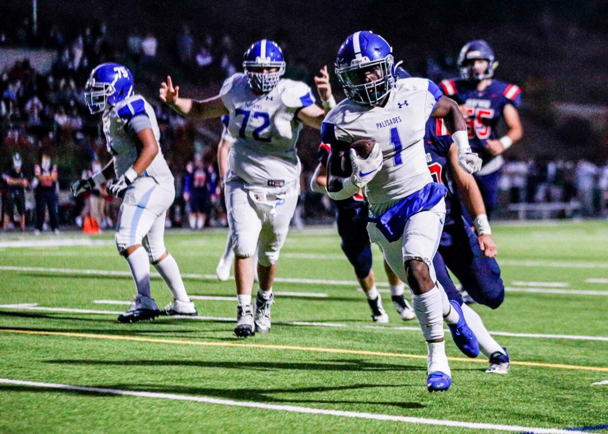 Daniel Anoh of Palisades rushed for 292 yards and four touchdowns against Brentwood.