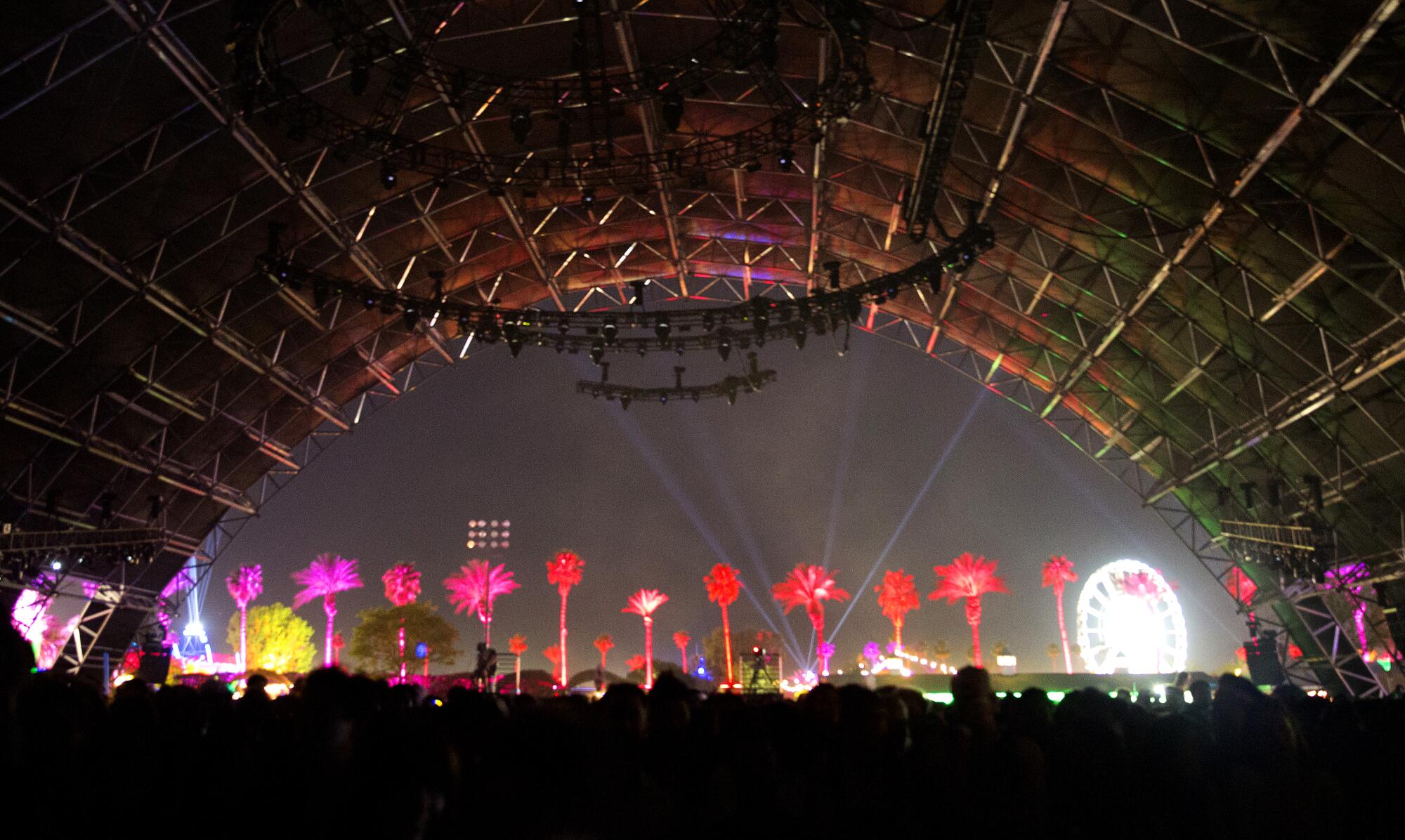 Una vista desde la Carpa Sahara.