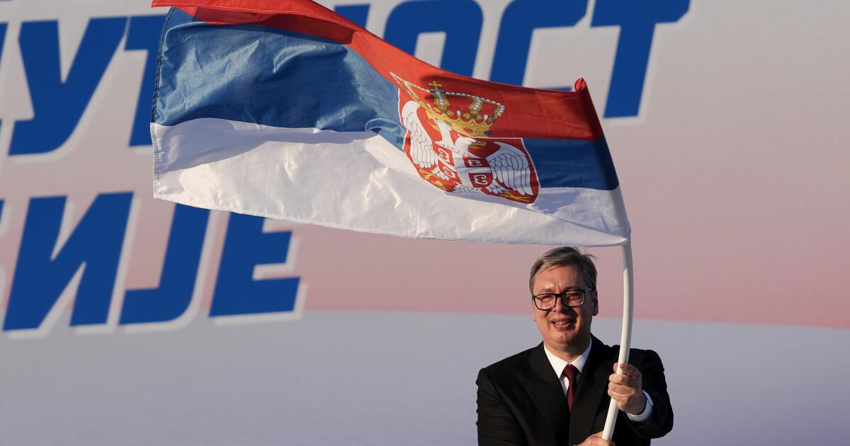 Le président serbe Vucic annonce sa démission