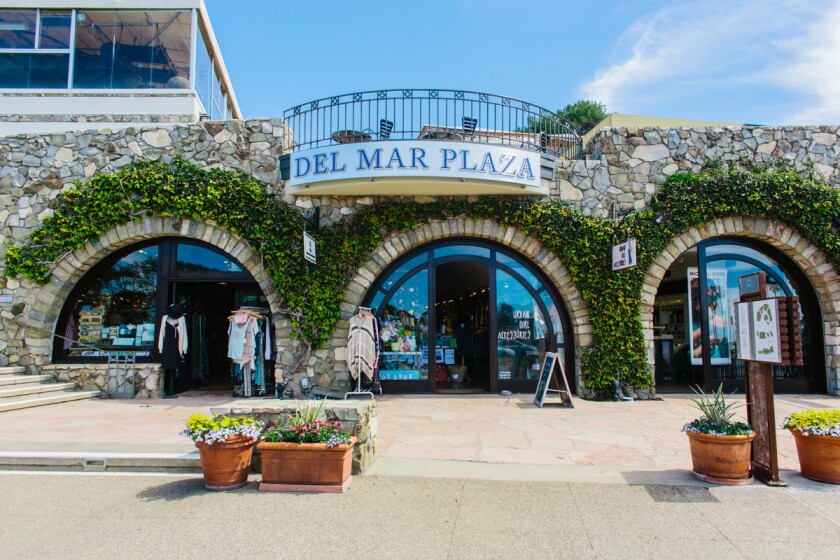 Del Mar Plaza