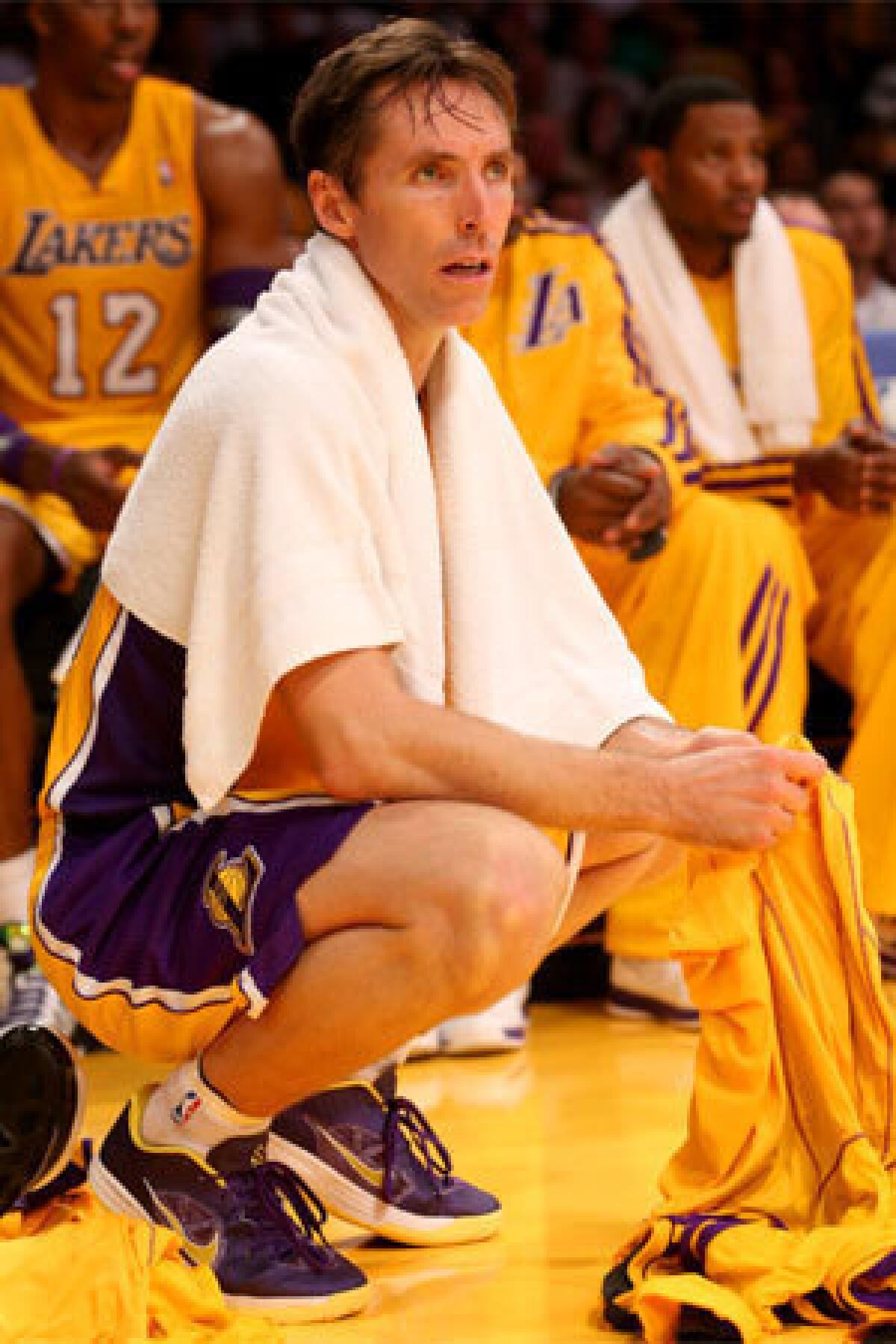 Steve Nash did not take part in the Lakers' shoot-around Friday morning due to a leg injury from Wednesday night.