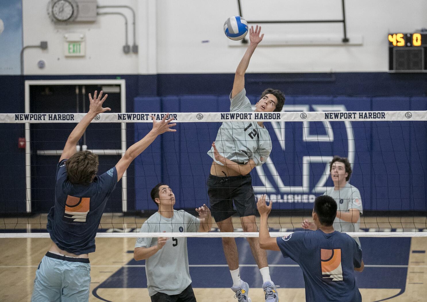 Newport volleyball community remembers former Corona del Mar