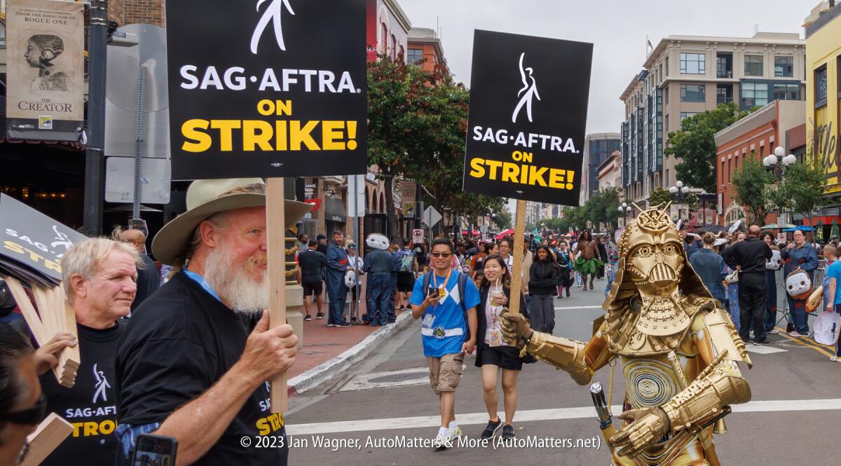 SAG-AFTRA ON STRIKE outside the San Diego Convention Center