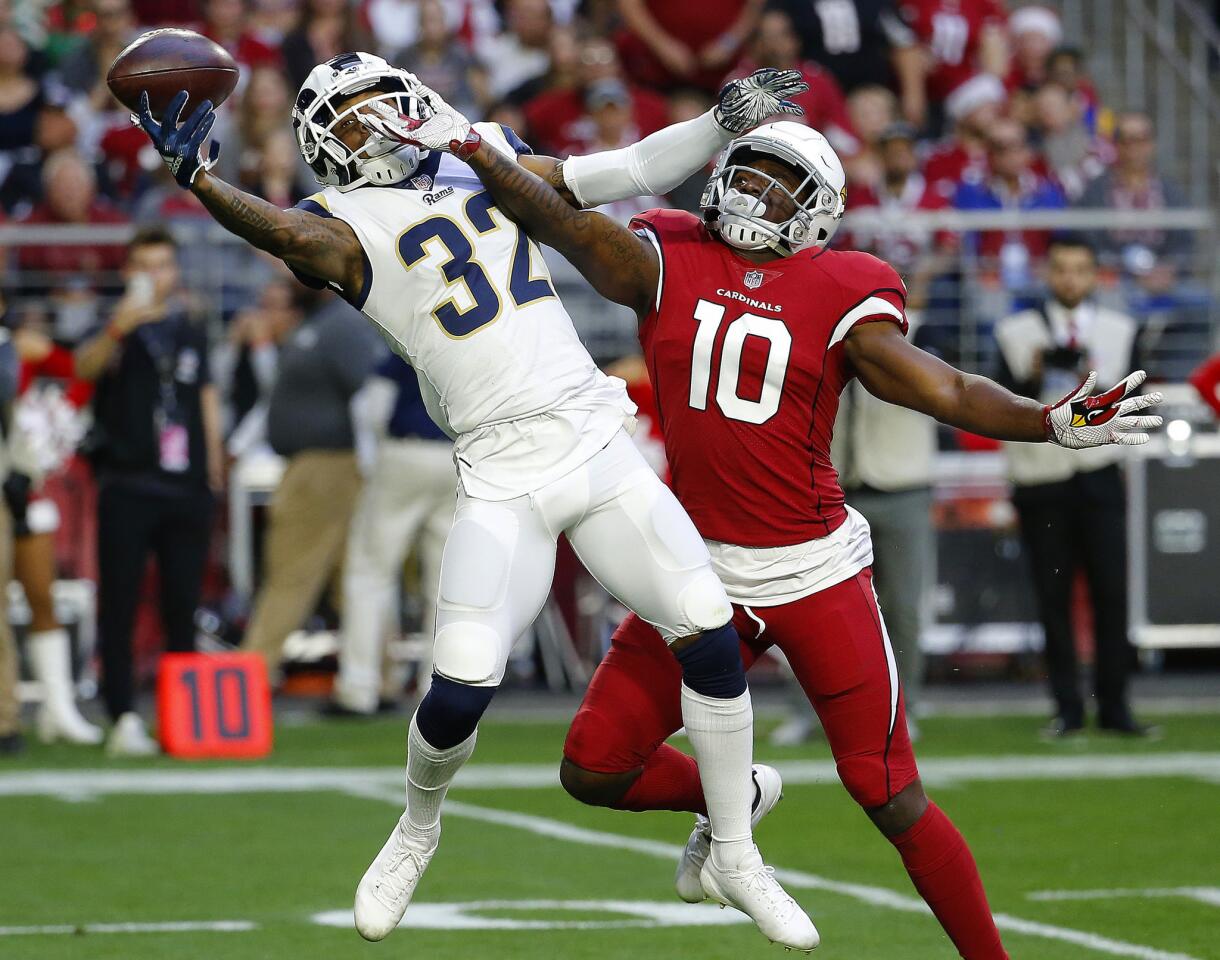 APphoto_APTOPIX Rams Cardinals Football