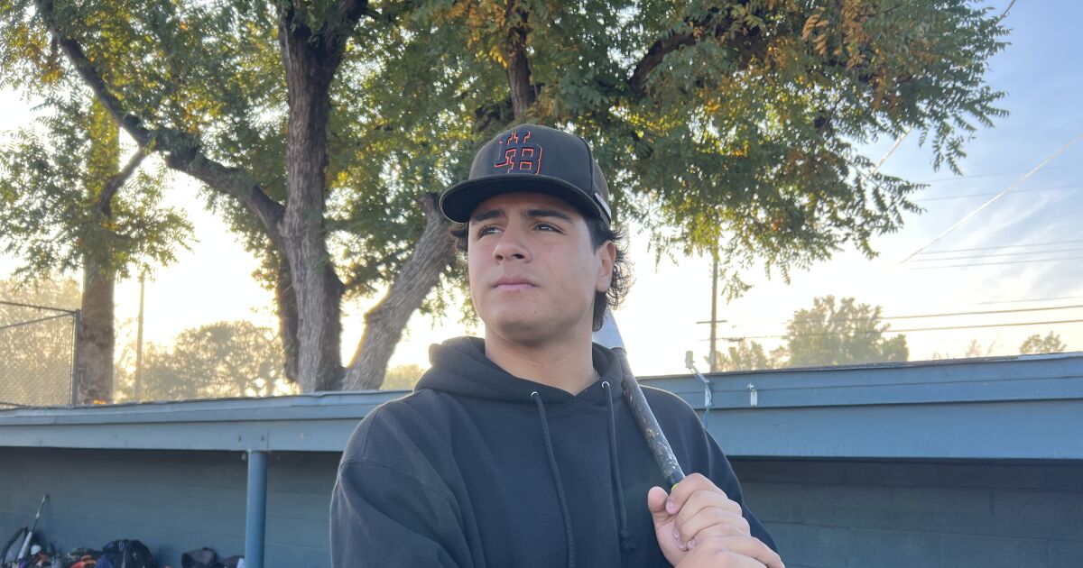 Ralphy Velazquez prêt à propulser le baseball Huntington Beach High