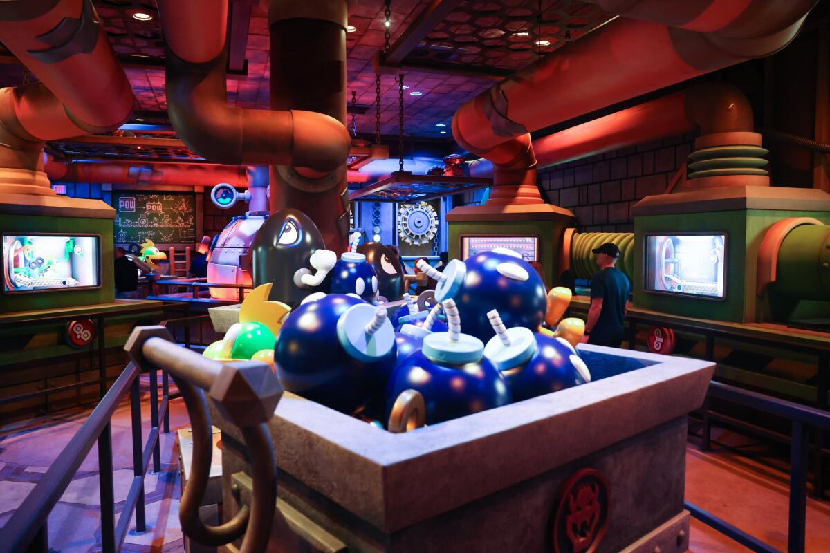 Interior de la atracción Mario Cart Super Nintendo World.