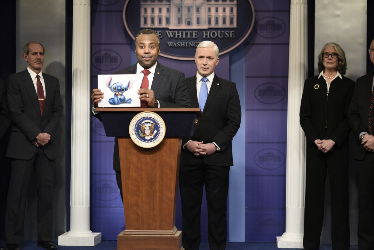 Kenan Thompson as Ben Carson and Beck Bennett as Mike Pence on "Saturday Night Live."