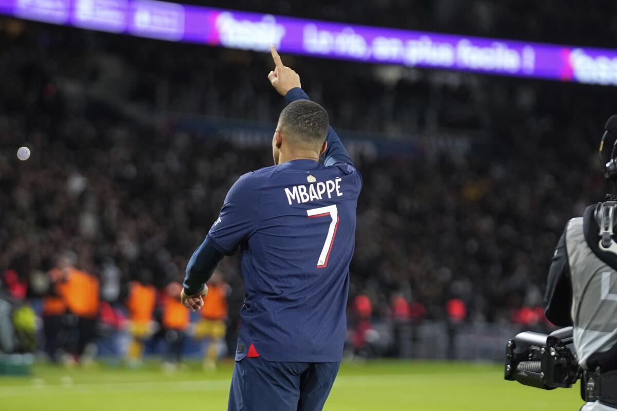 Football (Soccer) - Kylian Mbappé Paris Saint-Germain Third Jersey