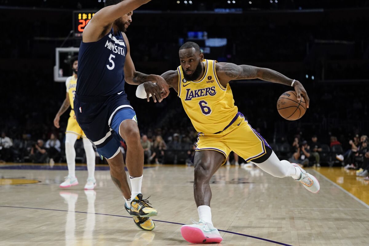 LeBron gets 31 in Lakers' 128-109 rout of Dame-less Blazers - The San Diego  Union-Tribune