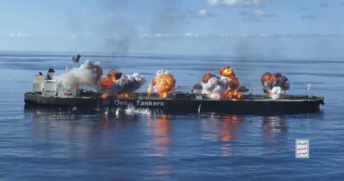 Crippled oil tanker in Red Sea raises fears of environmental catastrophe Crippled oil tanker in Red Sea raises fears of environmental catastrophe