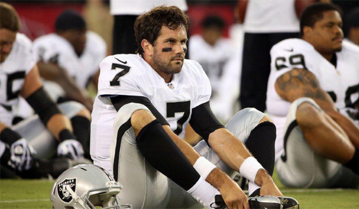 Former USC quarterback Matt Leinart is a man without a team after the Oakland Raiders elected not to re-sign him after last season.