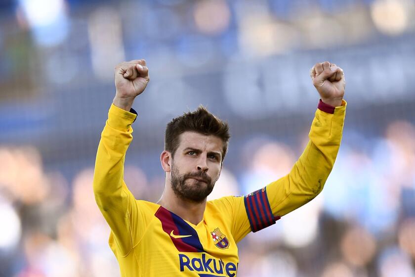 Barcelona's Spanish defender Gerard Pique celebrates after the Spanish league football match between Getafe CF and FC Barcelona at the Col. Alfonso Perez stadium in Getafe on September 28, 2019. (Photo by OSCAR DEL POZO / AFP)OSCAR DEL POZO/AFP/Getty Images ** OUTS - ELSENT, FPG, CM - OUTS * NM, PH, VA if sourced by CT, LA or MoD **