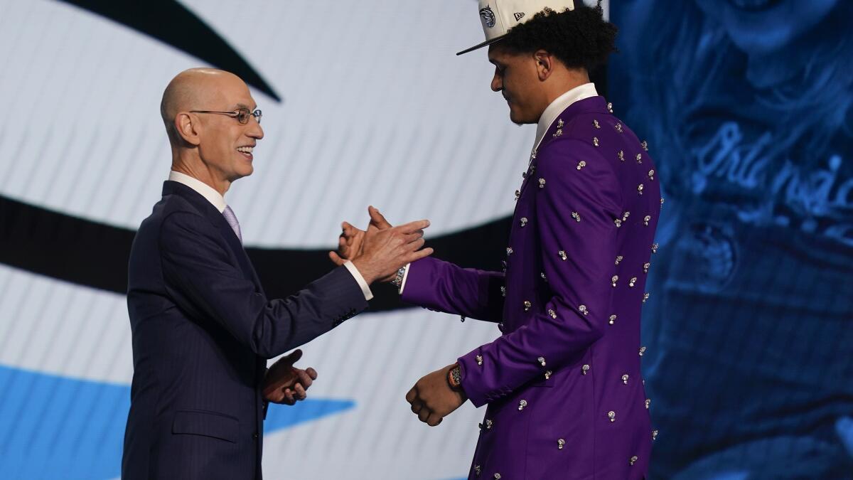 2022 NBA Draft Tracker: Lakers select Max Christie 35th overall