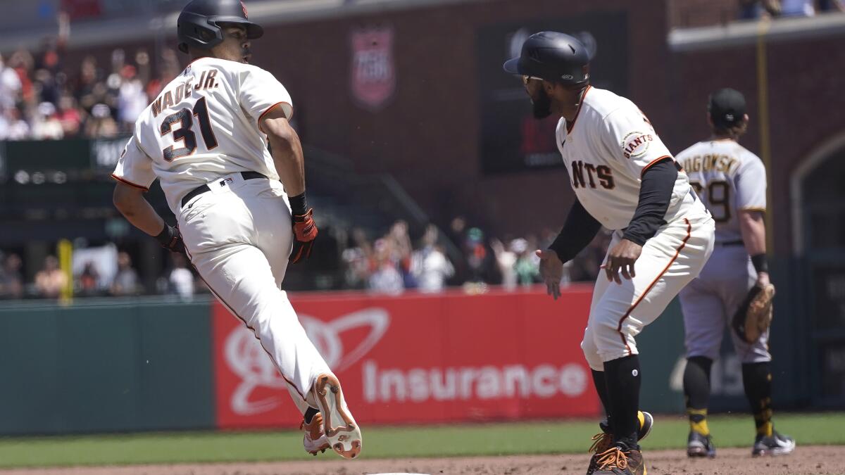 San Francisco Giants first baseman LaMonte Wade Jr. (31) prepares for an  MLB game against the