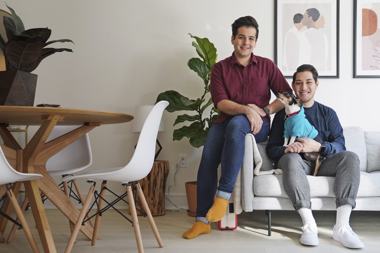 Start Ups See A Market In Renting Furniture By The Month Los