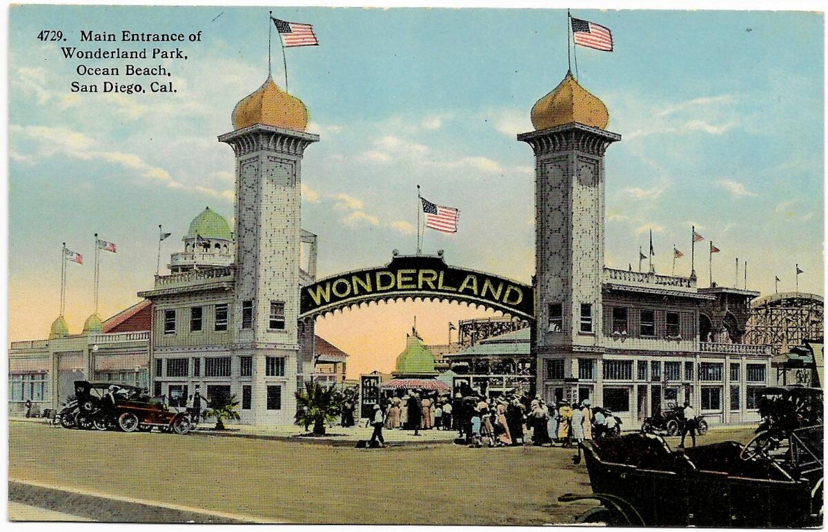 The grand entrance of Wonderland is pictured on a postcard. The palm trees are still there.