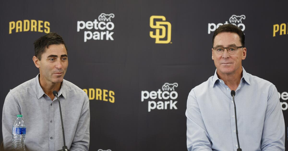 ‘We’re shifting on’: Padres protecting each Bob Melvin and A.J. Preller as they flip consideration to offseason ‘We’re shifting on’: Padres protecting each Bob Melvin and A.J. Preller as they flip consideration to offseason