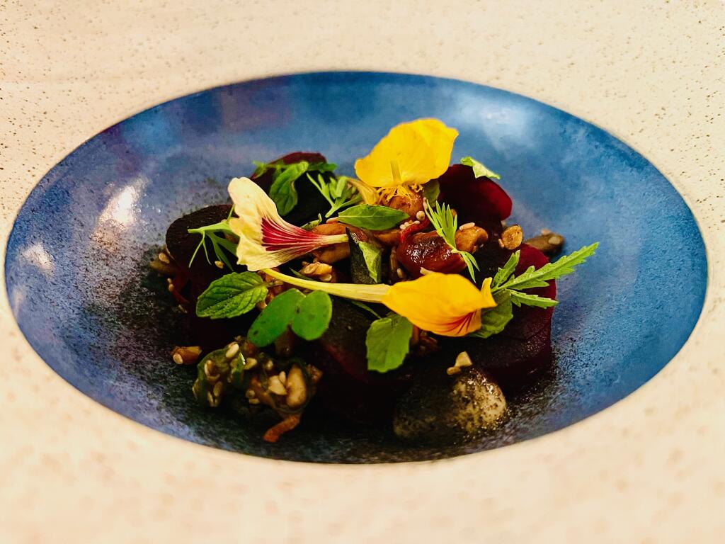 What happens when a chef invites customers into his home for dinner ...