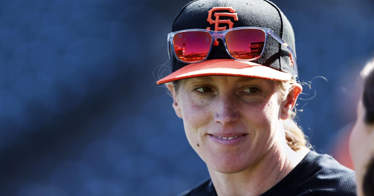 Woodland native Alyssa Nakken is first woman to ever interview for MLB  manager position - CBS Sacramento