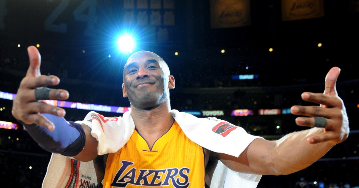 Kobe Bryant - Los Angeles Lakers - Hand and 50 similar items