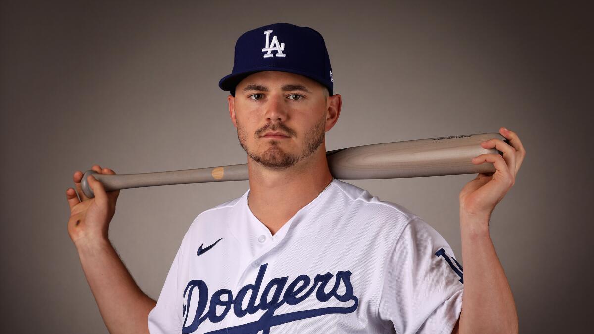 Dodgers surprisingly option super prospect Gavin Lux to minors