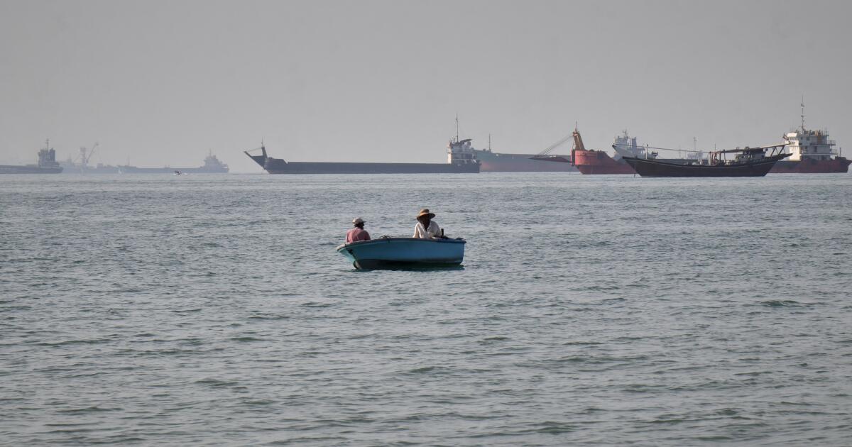 Des tensions éclatent dans le détroit d’Ormuz lorsqu’un navire à destination de l’Iran aurait été saisi