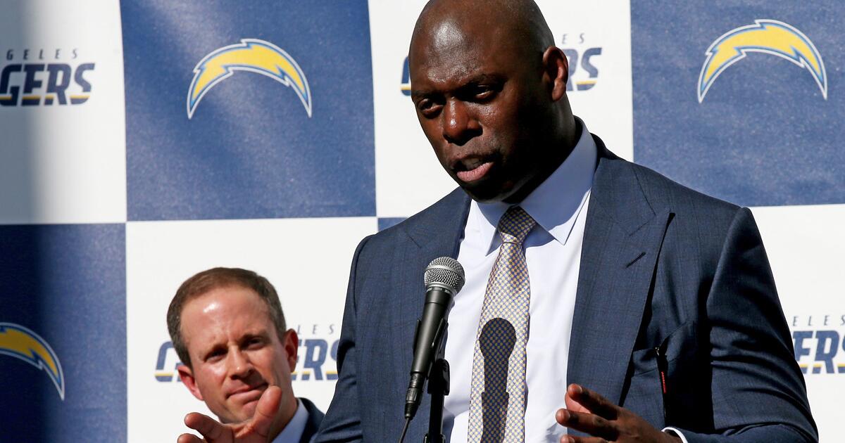 Chargers announce Anthony Lynn's first coaching staff Los Angeles Times