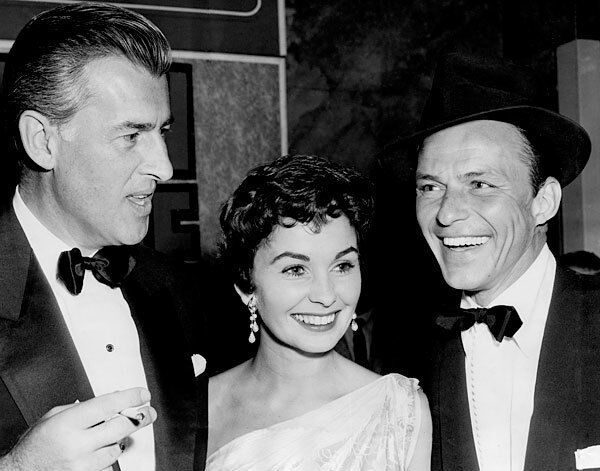 usund Bliv bakke Jean Simmons dies at 80; radiant beauty was known for stunning versatility  - Los Angeles Times