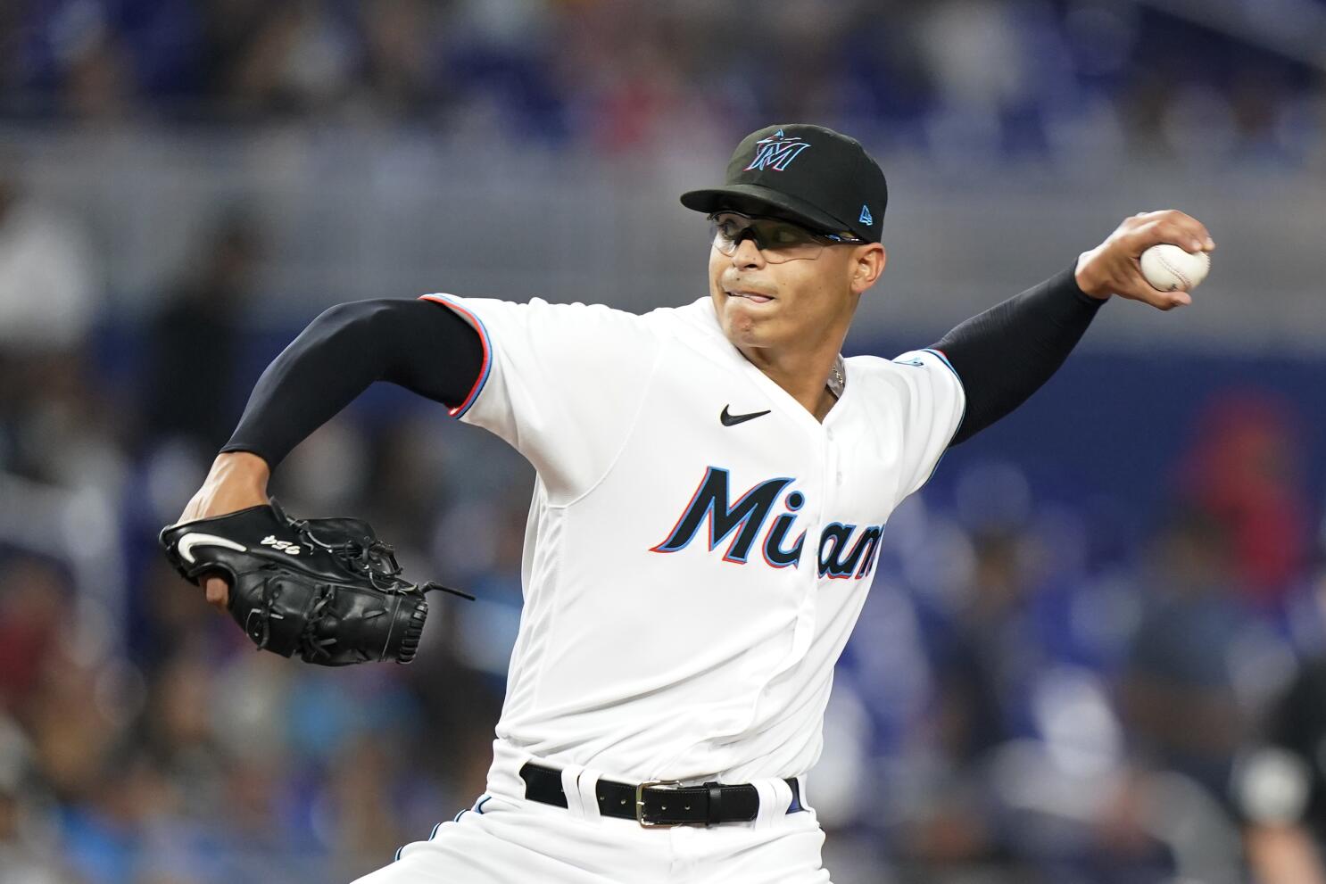 Luzardo shuts down Mariners, Marlins win seventh straight