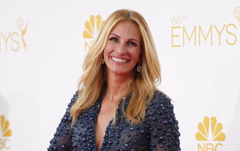 Julia Roberts will read a children's story on "The Call to Unite."