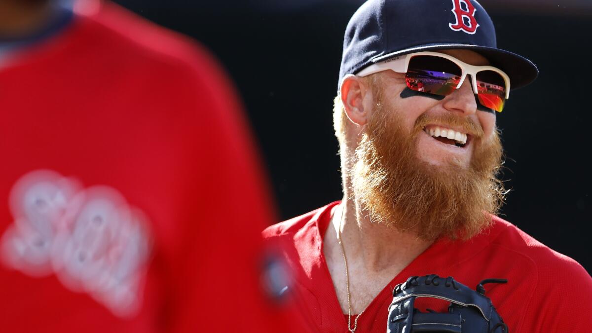 Alex Cora shares update on Justin Turner after pitch to face