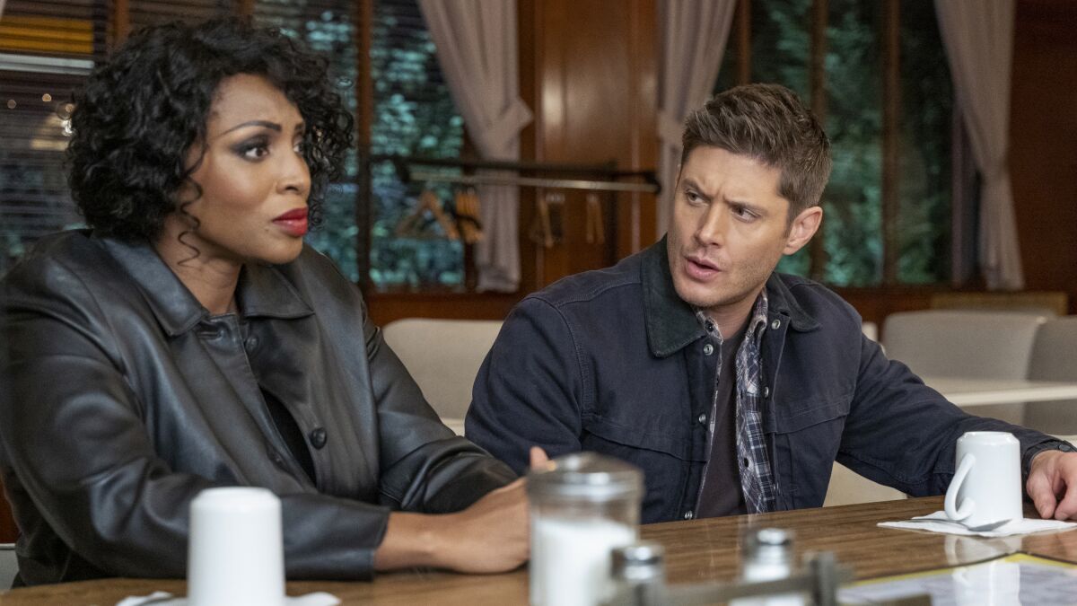 Lisa Berry and Jensen Ackles in "Supernatural" on the CW.