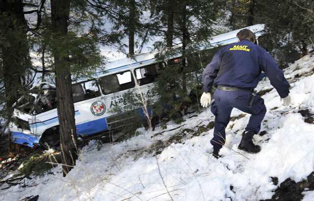 Bus crash in San Bernardino mountains