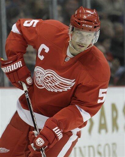 Nicklas Lidstrom Signs One-Year Deal With Red Wings - SB Nation