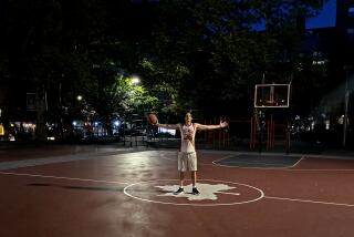 Thomas Beller on the basketball court
