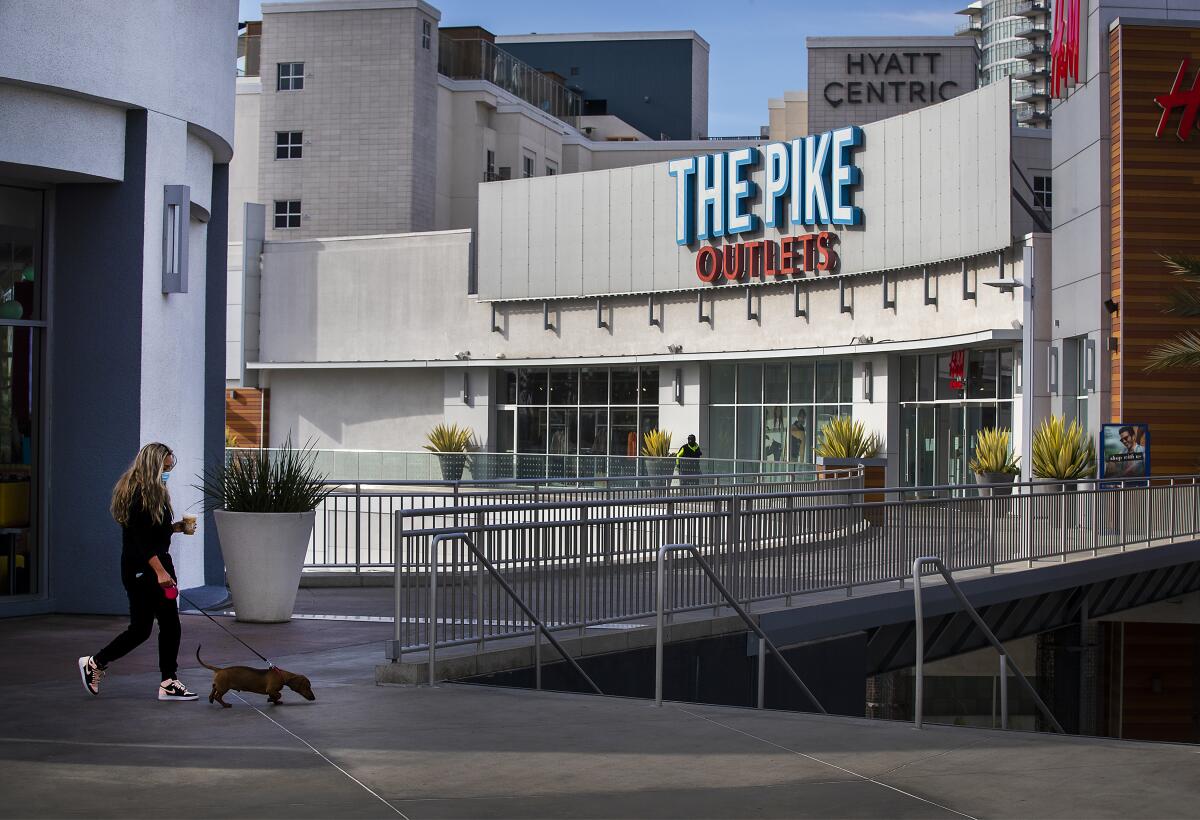 Pike Outlets en Long Beach, mostrado en 2020.