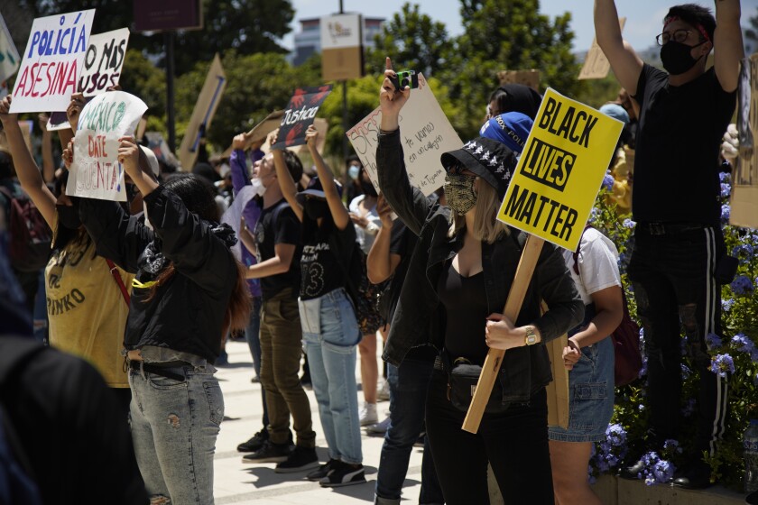 The protesters at the Palacio Municipal, Tijuana June 7th, 2020. 