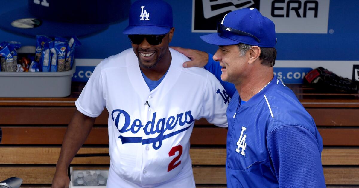 Jimmy Rollins acts as Dodgers manager for final game of season (Video)