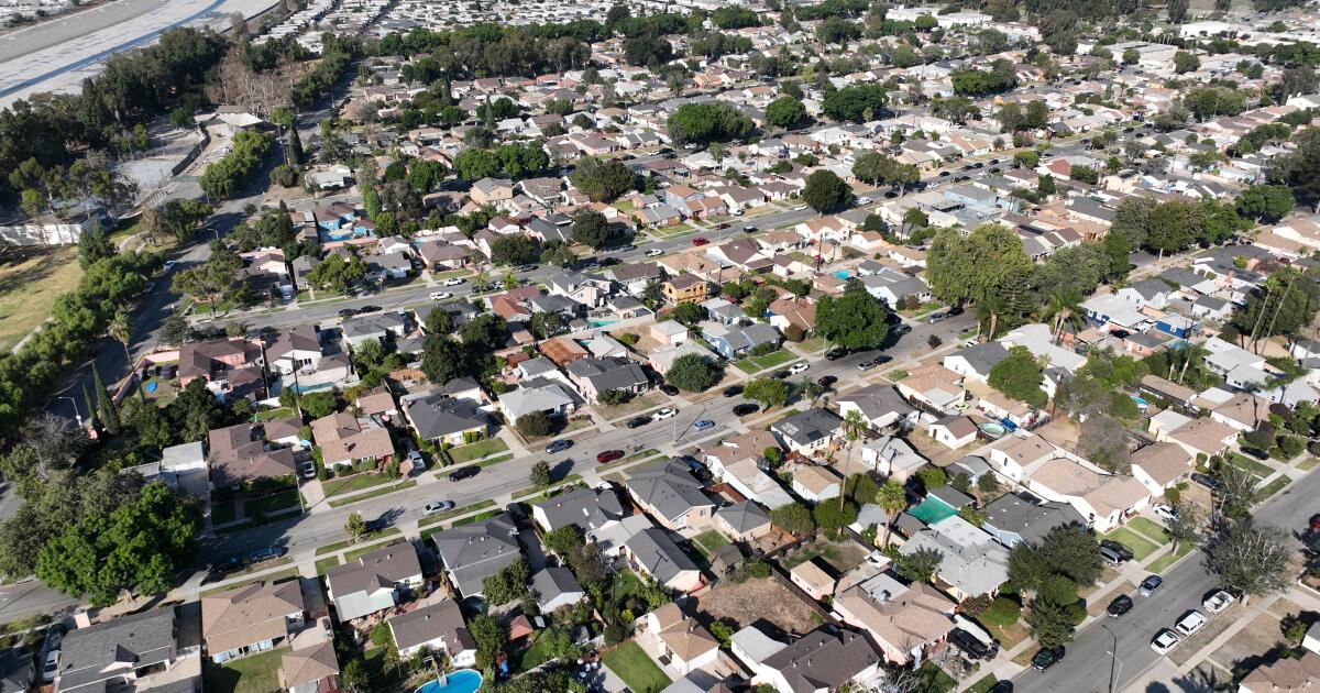 观点：洛杉矶如何在不像纽约那样看起来的情况下建设更多住房