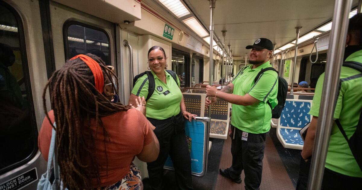 洛杉矶地铁可能将“交通大使”职位永久化