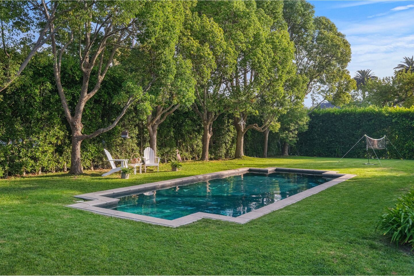 ‘Charlie’s Angels’ star Shelley Hack sells home for $11.4 million - Los ...