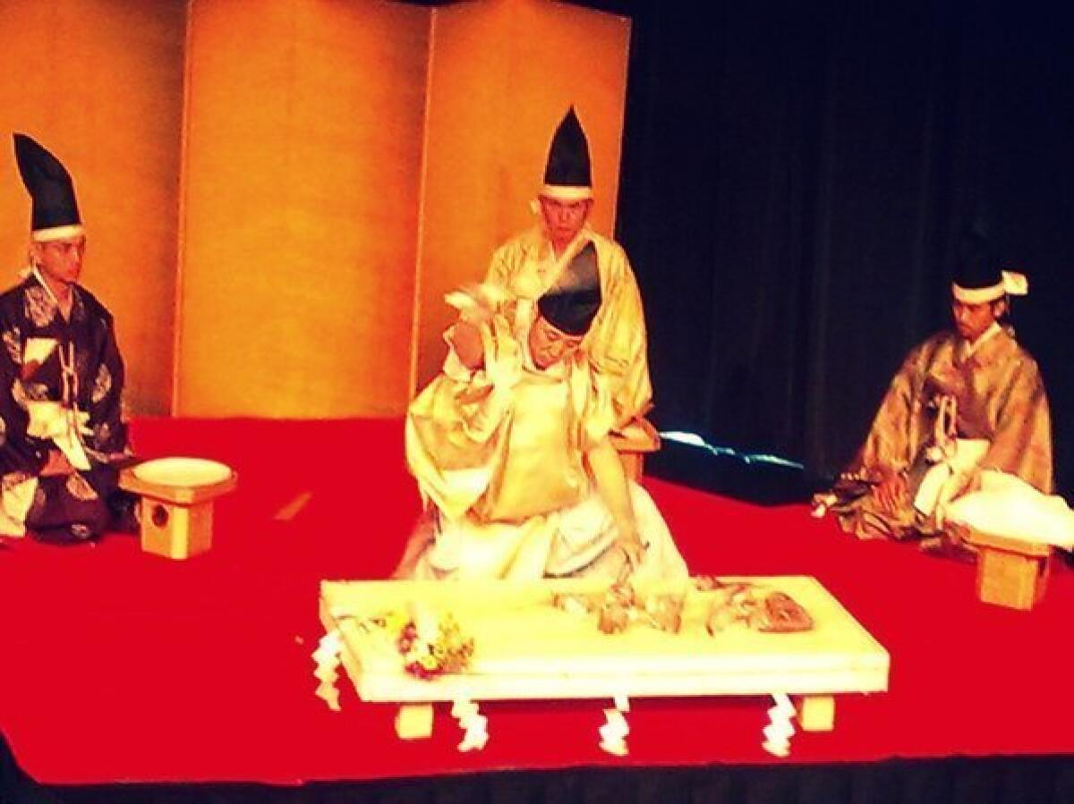 Noto Suzuki performs the Japanese Shijo knife ceremony.