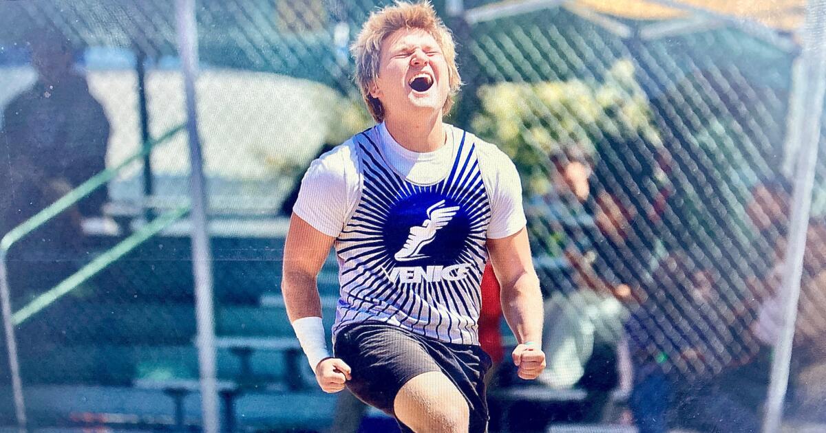 Shotputter Lawrence Kensinger breaks 43-year-old record at City championships