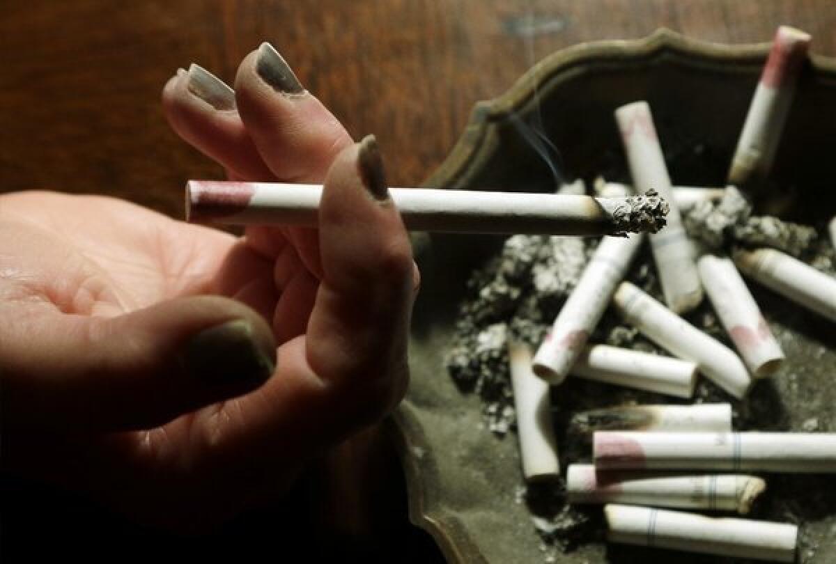 Smokers can do their hearts a favor by quitting, even though they'll lprobably gain weight, a new study concludes.