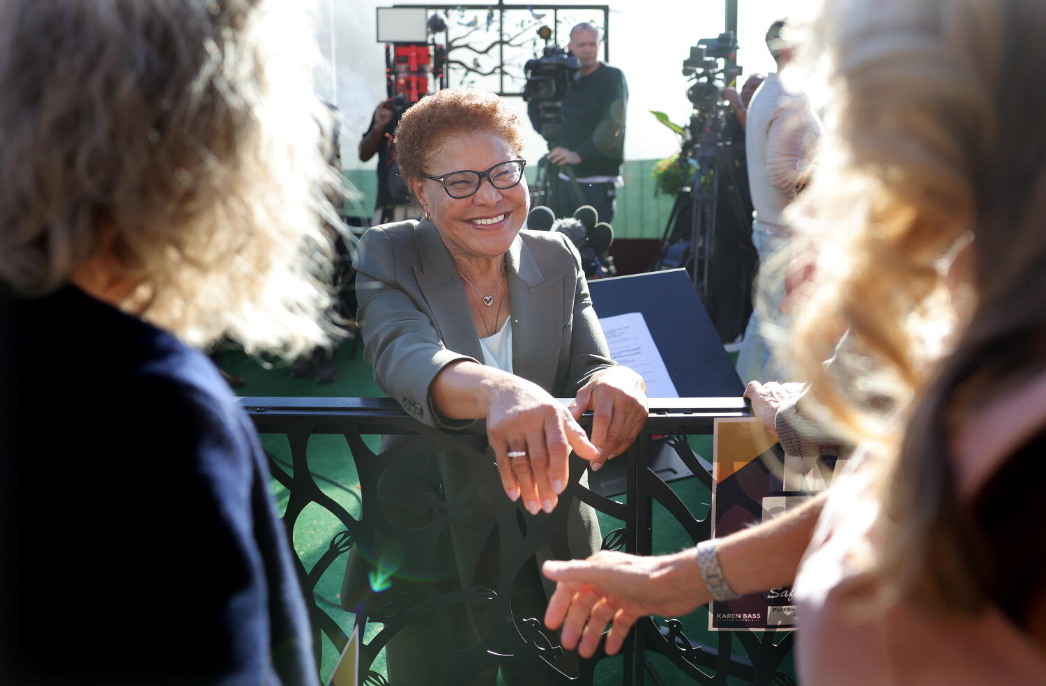 Arellano: How the Bass campaign channels one of L.A.'s most infamous mayoral races