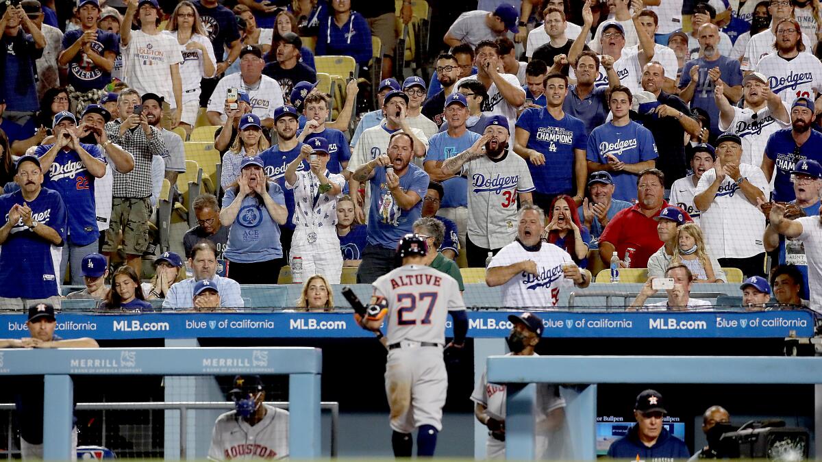 Cheaters!': L.A. fans scoff at Astros at Dodger Stadium