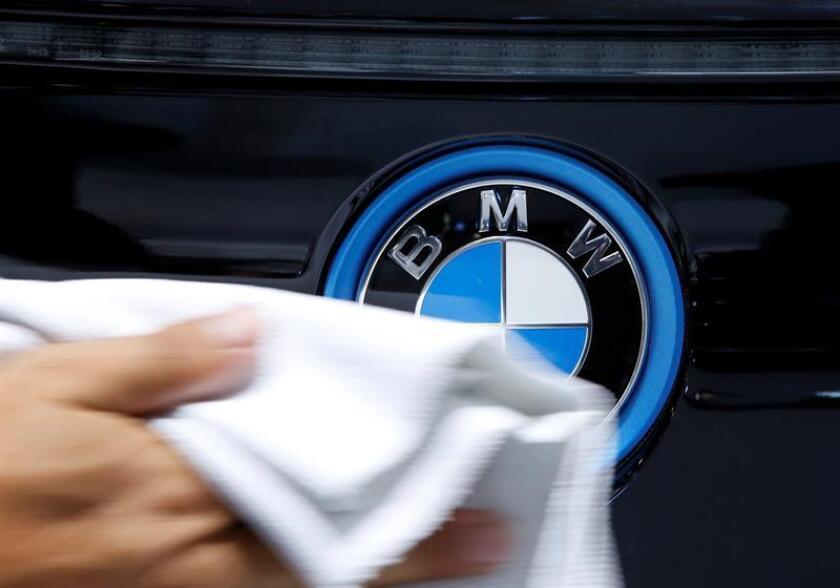 BMW anunció hoy que empezará a comercializar en el país el nuevo M850i xDrive Coupe el próximo 8 de diciembre y que el deportivo de lujo tendrá un precio de venta de 111.900 dólares. EFE/Archivo